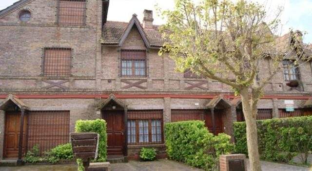 Alquiler de Casa De Las Artes Xii – Triplex Sólo Familias en Pinamar Buenos Aires Argentina Alquiler de Casa De Las Artes Xii – Triplex Sólo Familias en Pinamar Buenos Aires Argentina