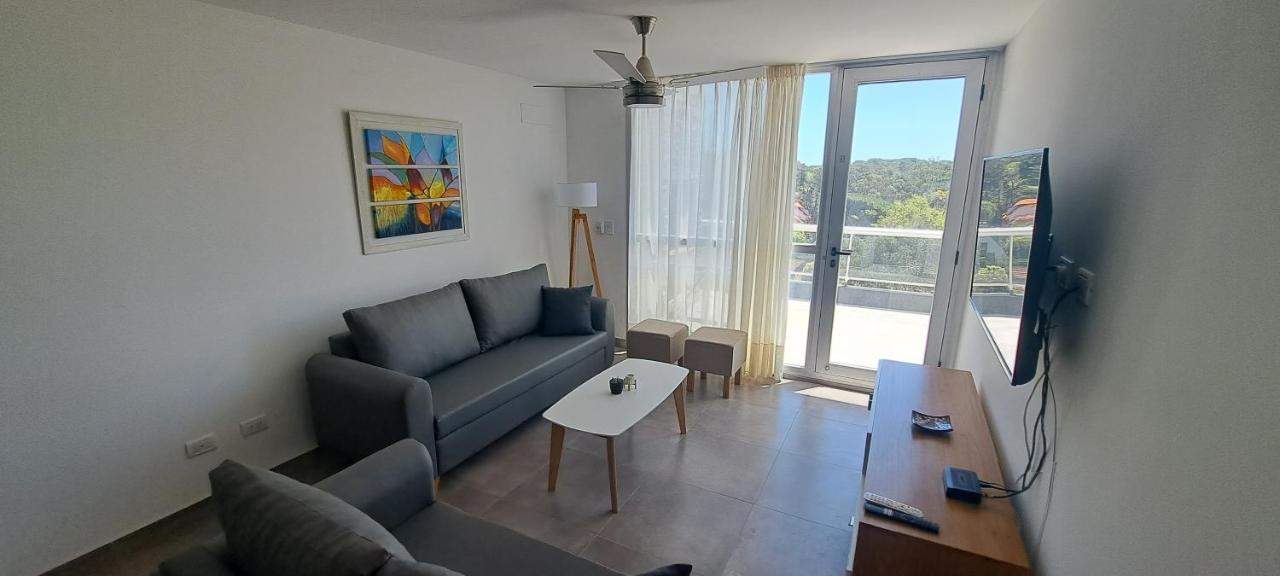 Disfruta De Unas Vacaciones Inolvidables En Libertador Norte Departamentos Ubicado En Pinamar Argentina Este Moderno Alquiler Departamento Libertador Norte